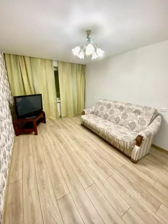 2-к кв. Вологодская область, Череповец Парковая ул., 22А (45.0 м) - Фото 1