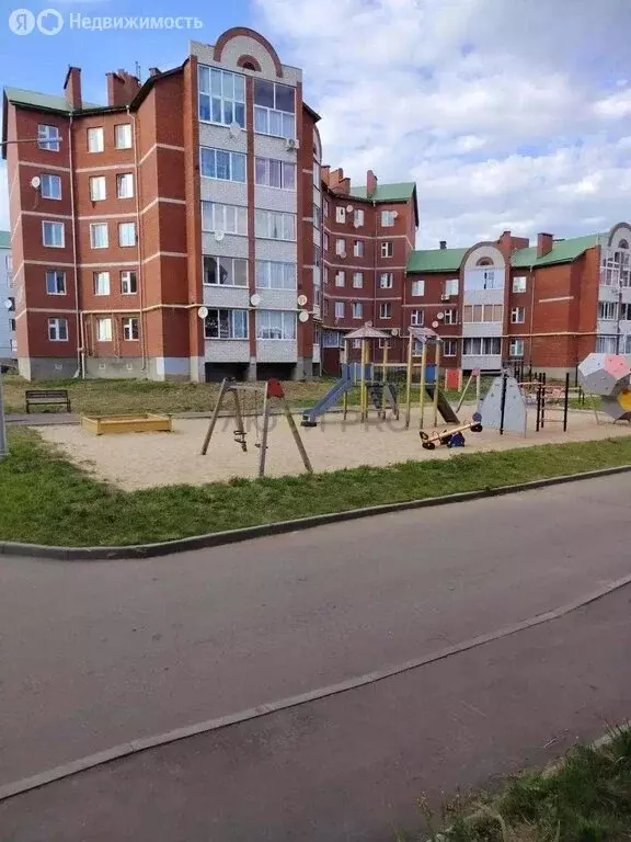 2-комнатная квартира: Мензелинск, улица Габдуллы Тукая, 7 (54.7 м) - Фото 2