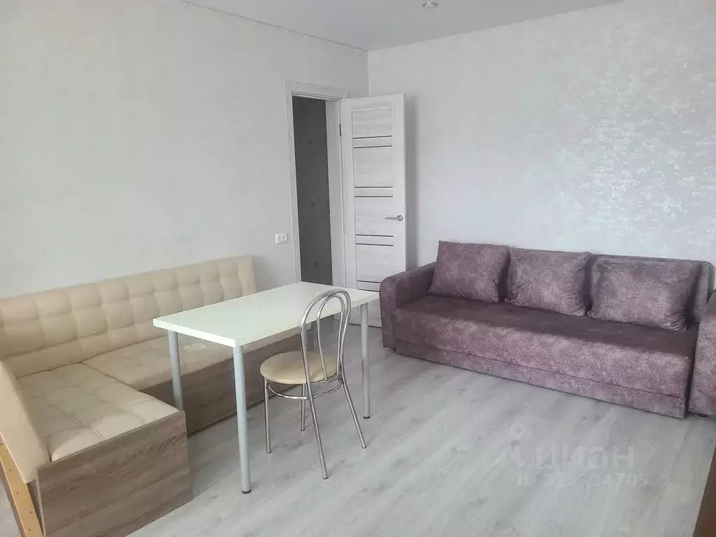 3-к кв. Самарская область, Октябрьск ул. Гоголя, 32 (43.0 м) - Фото 2