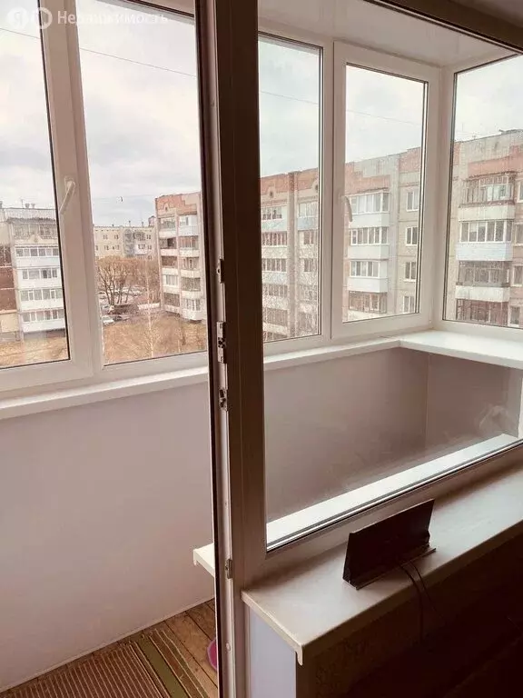 3-комнатная квартира: Березники, Набережная улица, 25 (72.2 м) - Фото 1