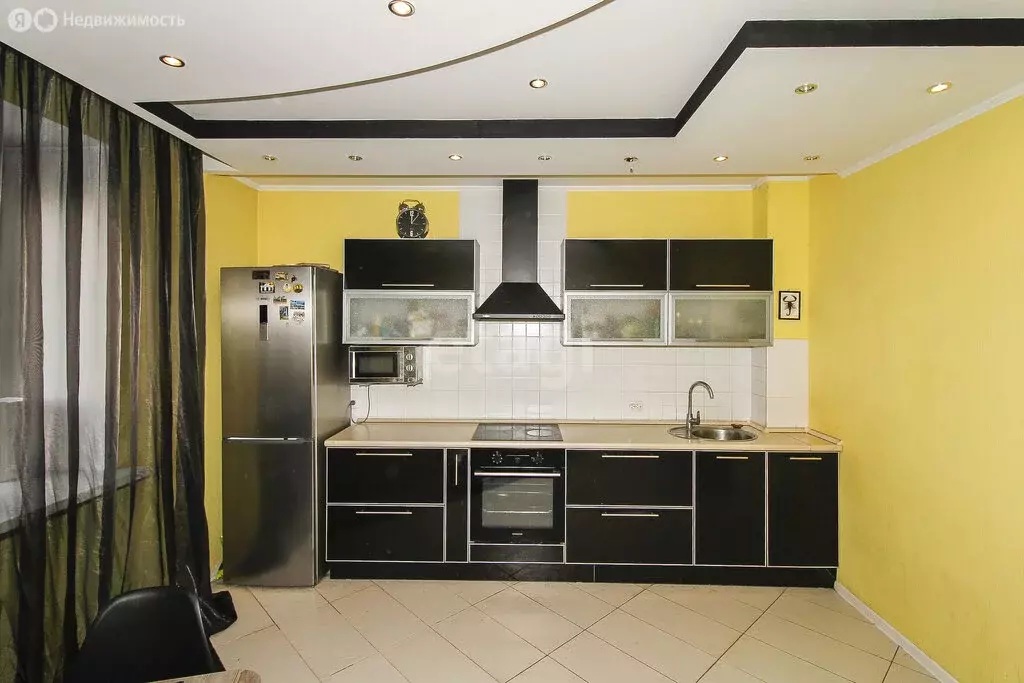 3-комнатная квартира: Тюмень, улица Клары Цеткин, 61к2 (92.3 м) - Фото 2