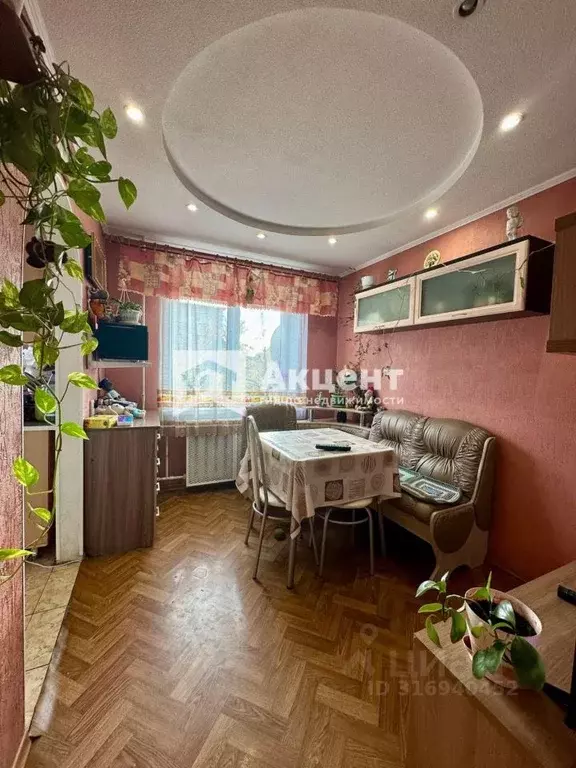 4-к кв. Ивановская область, Кохма ул. Владимирская, 18 (60.0 м) - Фото 1