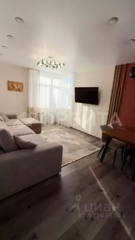 2-к кв. Тюменская область, Тюмень ул. Ю.-Р.Г. Эрвье, 38 (85.4 м) - Фото 2