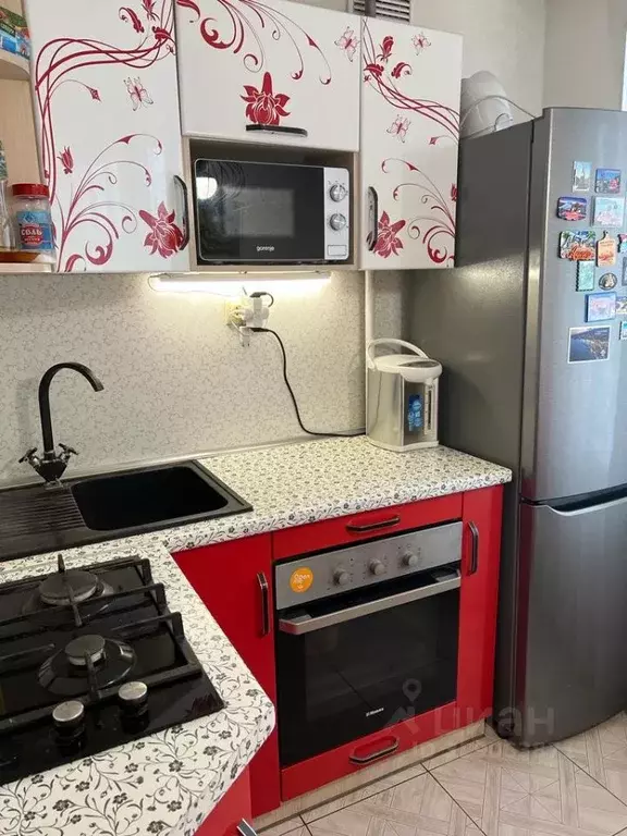 2-к кв. Крым, Керчь ул. Всесоюзная, 1 (48.0 м) - Фото 1