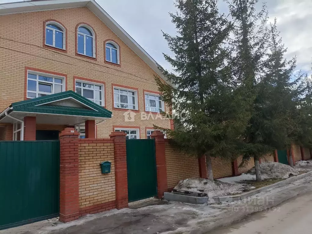 Дом в Башкортостан, Уфа ул. Бирюзовая, 3 (487 м) - Фото 0