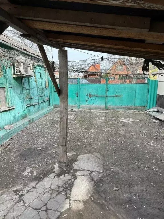 Участок в Ростовская область, Батайск Авиационная ул. (6.0 сот.) - Фото 1