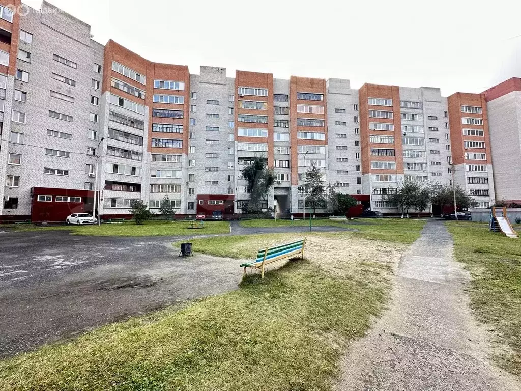 1-комнатная квартира: Тюмень, улица Николая Чаплина, 132 (38 м) - Фото 2