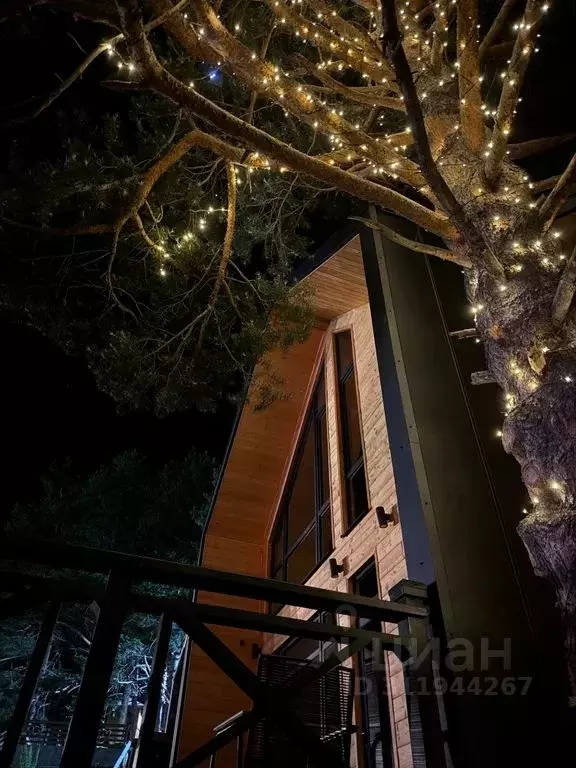 Дом в Кабардино-Балкария, Эльбрусский район, с. Терскол  (150 м) - Фото 2