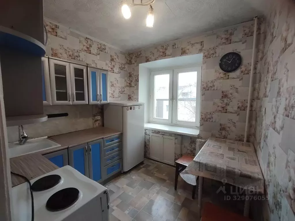 2-к кв. Хакасия, Абакан ул. Вяткина, 33 (45.0 м) - Фото 1