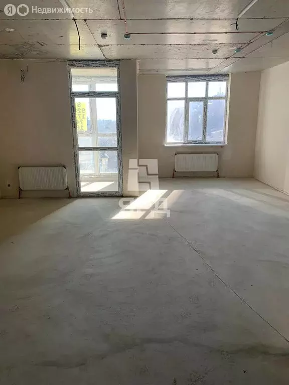 Квартира-студия: Ростов-на-Дону, Привокзальная улица, 3 (50.5 м) - Фото 1