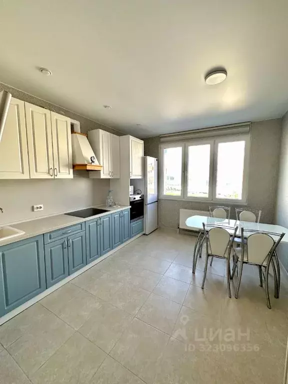 2-к кв. Башкортостан, Уфа ул. Аксакова, 2 (73.2 м) - Фото 1