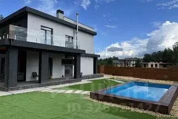 Дом в Челябинская область, Миасский городской округ, с. Сыростан ул. ... - Фото 1