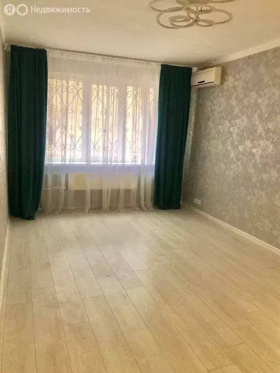 3-комнатная квартира: Оренбург, улица Чкалова, 55 (63 м) - Фото 2