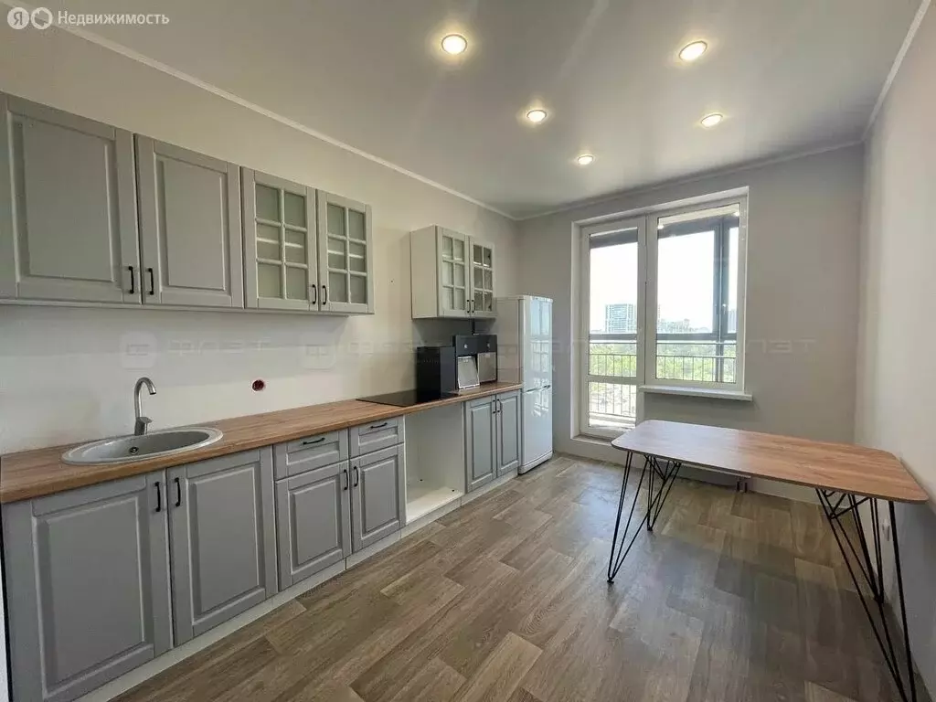 1-комнатная квартира: Казань, улица Мансура Хасанова, 13А (36 м) - Фото 1