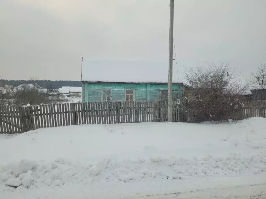 Дом в Брянская область, Навля рп ул. Севская (49 м) - Фото 1