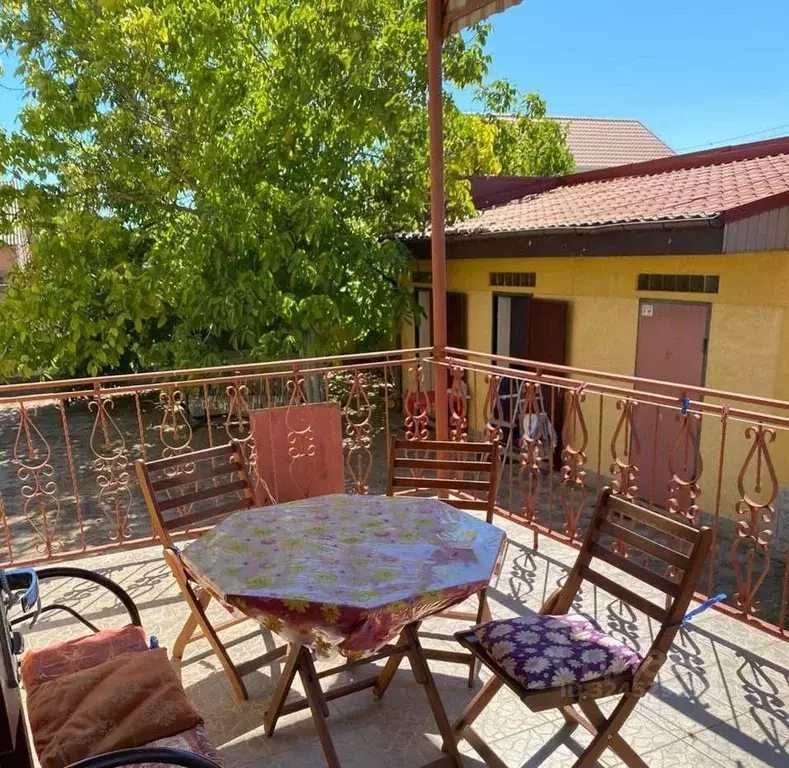 Дом в Крым, Сакский район, Штормовское с/пос, с. Крыловка ул. Мира (90 ... - Фото 1