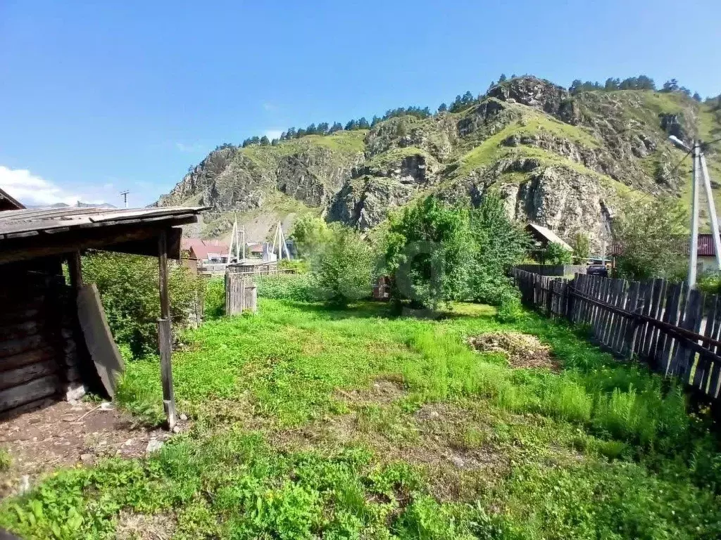 Участок в Алтай, Чемальский район, с. Чемал Луговая ул. (7.0 сот.) - Фото 1