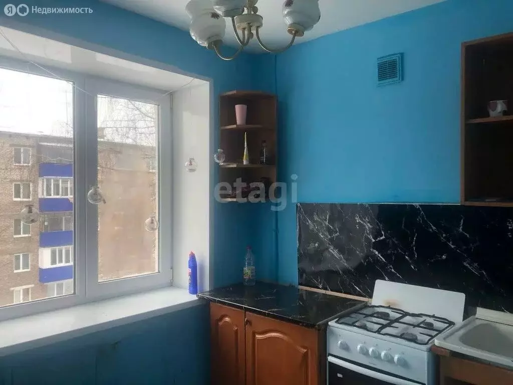 3-комнатная квартира: Стерлитамак, улица Худайбердина, 133 (61.8 м) - Фото 0
