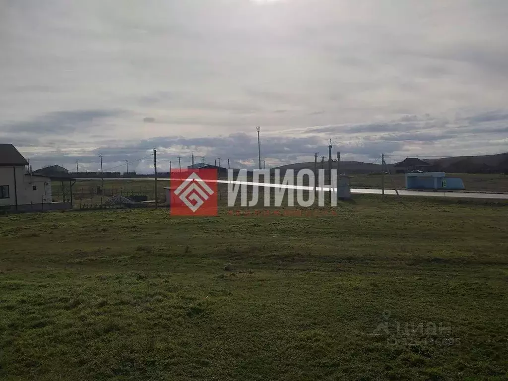 Участок в Крым, Симферопольский район, Перовское с/пос, с. Ключи ул. ... - Фото 2