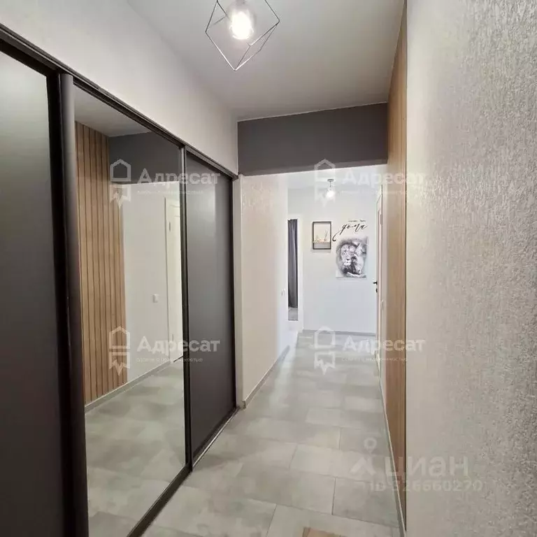 3-к кв. Волгоградская область, Волгоград ул. Гаря Хохолова, 1 (76.3 м) - Фото 1