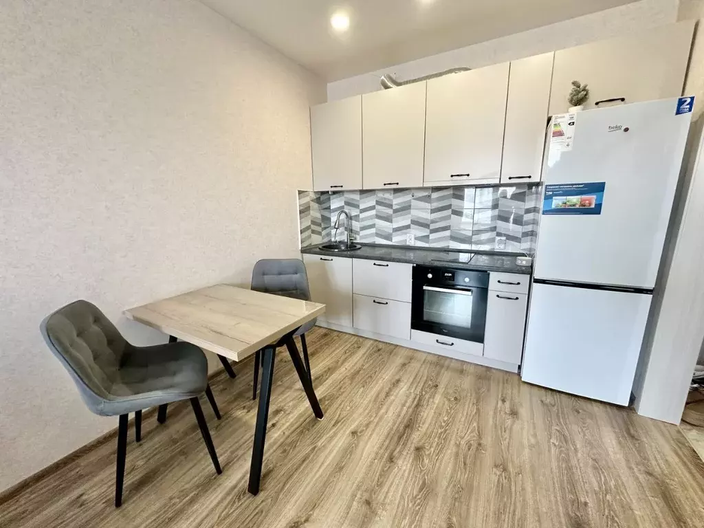 2-к кв. Алтайский край, Барнаул ул. Имени В.Т. Христенко, 15 (35.8 м) - Фото 1