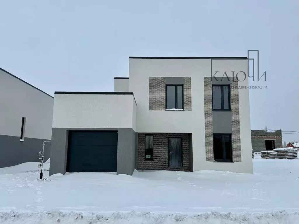 Дом в Челябинская область, Магнитогорск ул. Бирюзовая (199 м) - Фото 1