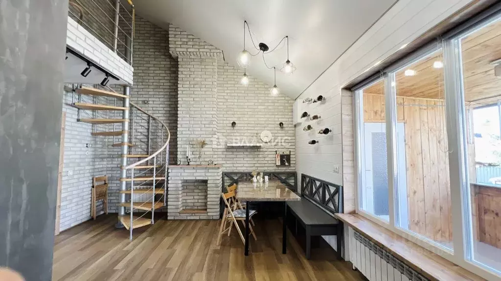 Дом в Бурятия, Улан-Удэ Ткацкая ул., 1 (102 м) - Фото 1
