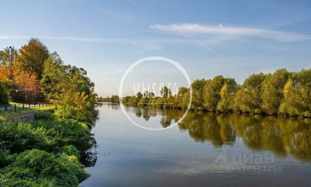 Участок в Московская область, Красногорск городской округ, с. ... - Фото 1