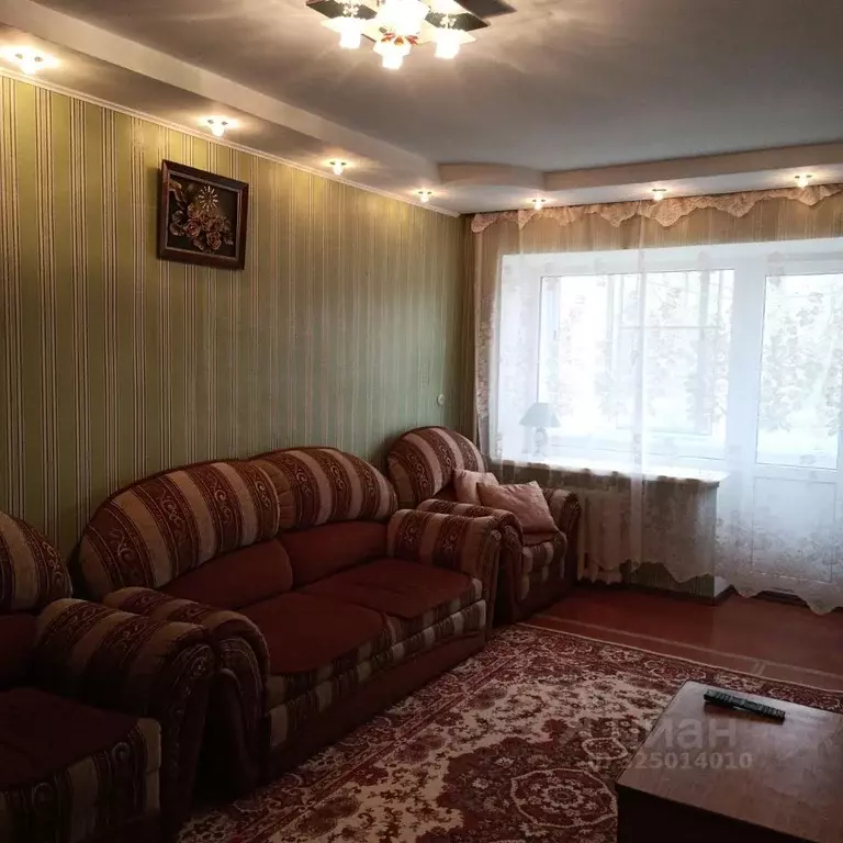 3-к кв. Смоленская область, Ярцево Советская ул., 18А (49.0 м) - Фото 1