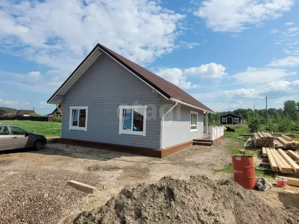 Дом в Красноярский край, Емельяново пгт ул. Луговая, 24 (113 м) - Фото 1