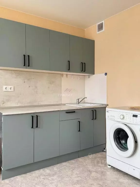 1-к кв. Омская область, Омск ул. 1-ой Красной Звезды, 65 (33.0 м) - Фото 1