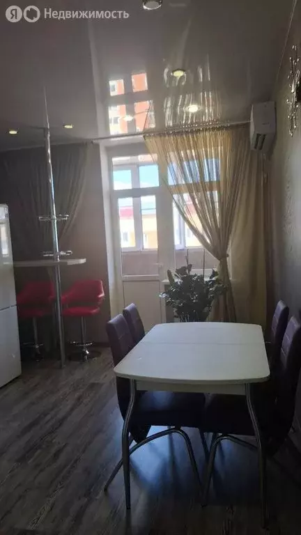 2-комнатная квартира: Краснодар, улица им. Героя Яцкова И.В., 17 ... - Фото 1