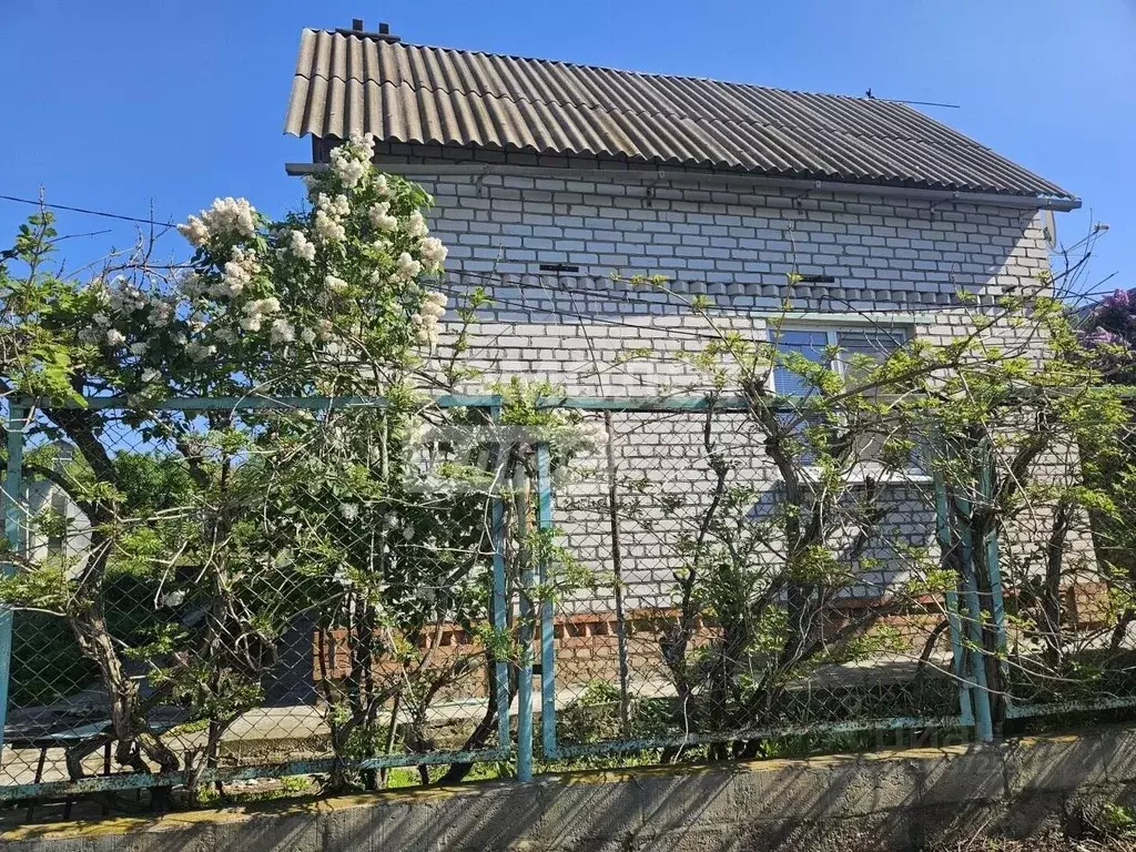 Дом в Волгоградская область, Волгоград Сластена СНТ, 1-я линия (63 м) - Фото 1