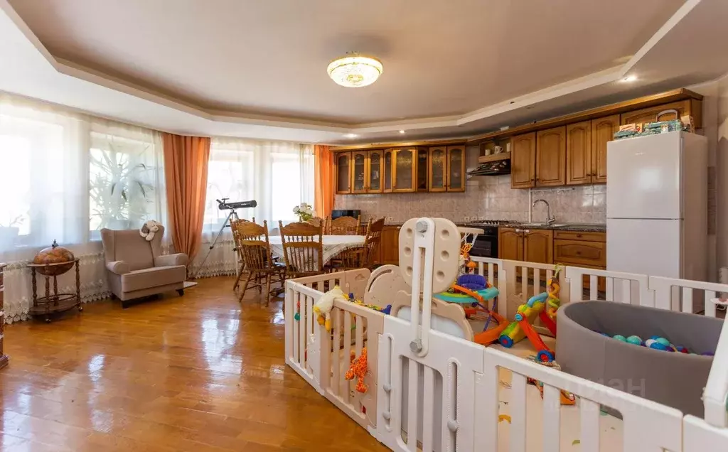 3-к кв. Калужская область, Калуга ул. Академика Королева, 4 (105.4 м) - Фото 2