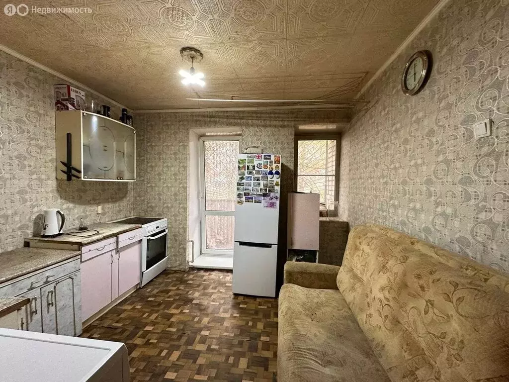 3-комнатная квартира: Бийск, улица Александра Можайского, 8 (41.8 м) - Фото 1