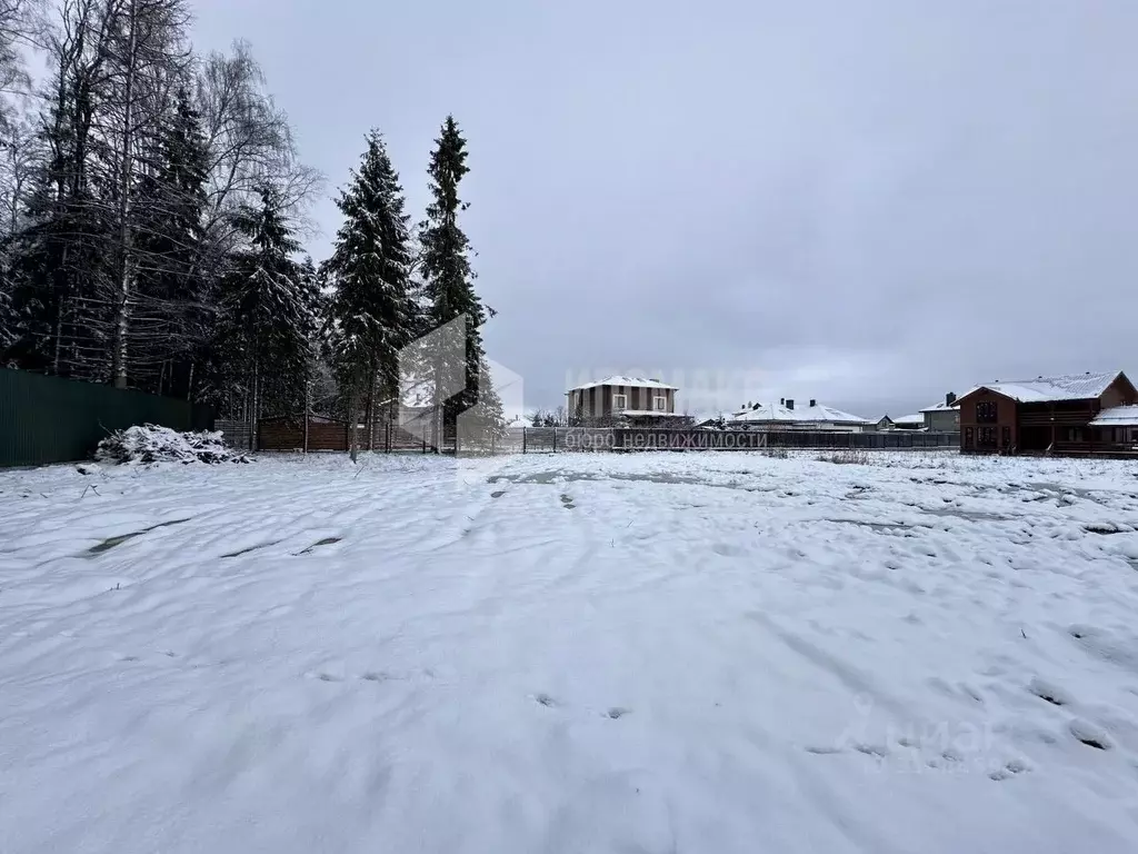 Участок в Московская область, Наро-Фоминский городской округ, д. ... - Фото 0