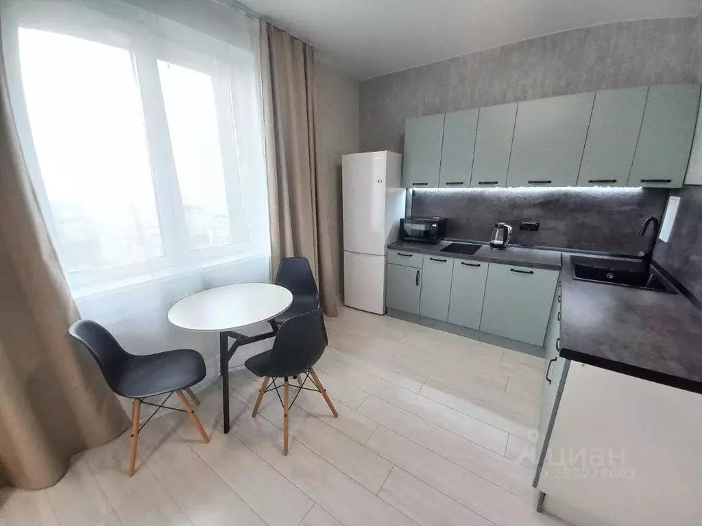 2-к кв. Красноярский край, Красноярск ул. Авиаторов, 43 (50.0 м) - Фото 1