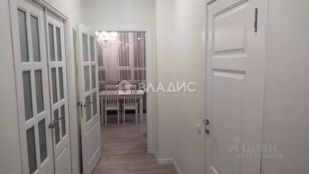 2-к кв. Белгородская область, Белгород ул. Есенина, 9к3 (57.0 м) - Фото 0