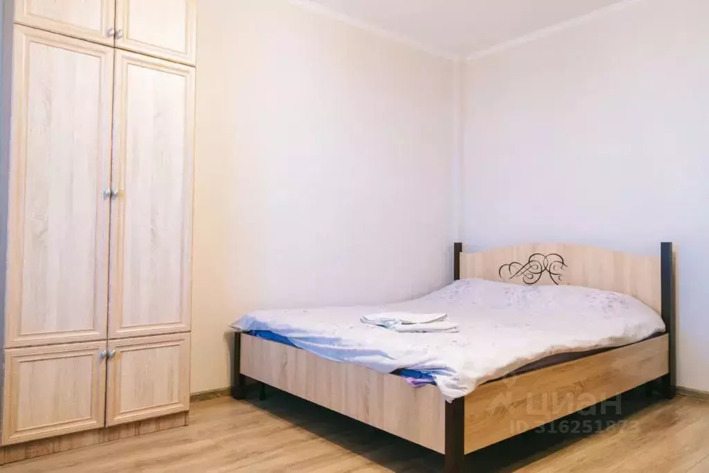 Комната Крым, Ялта муниципальный округ, Гурзуф пгт ул. 9 Мая, 12Б - Фото 0