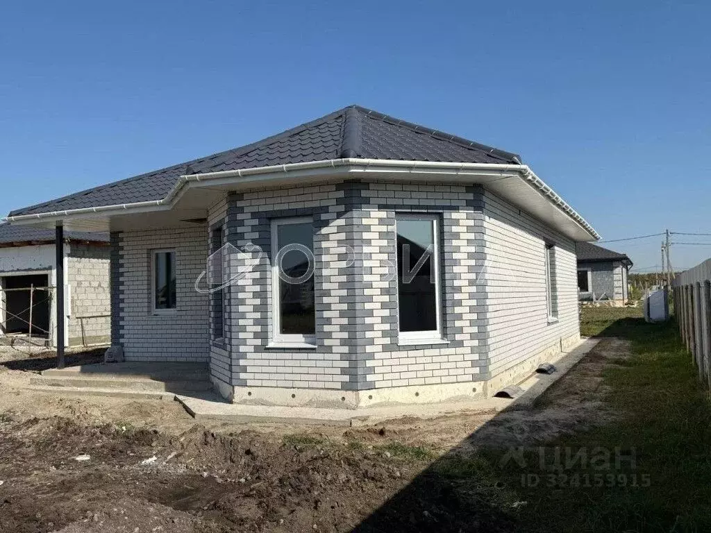 Дом в Тюменская область, Тюменский муниципальный округ, д. Падерина ... - Фото 1