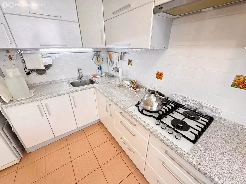 3-комнатная квартира: Кольчугино, улица Ломако, 24 (62.1 м) - Фото 1