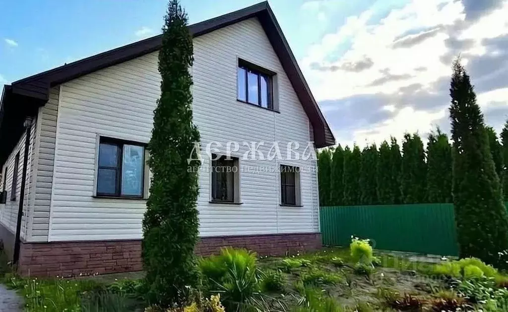 Дом в Белгородская область, Старооскольский городской округ, с. ... - Фото 1