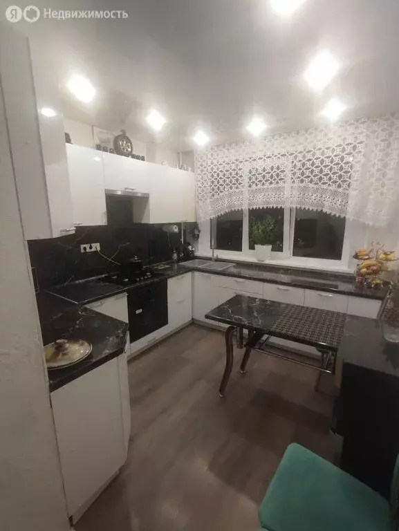 3-комнатная квартира: Гатчина, улица Куприна, 40 (73.8 м) - Фото 2