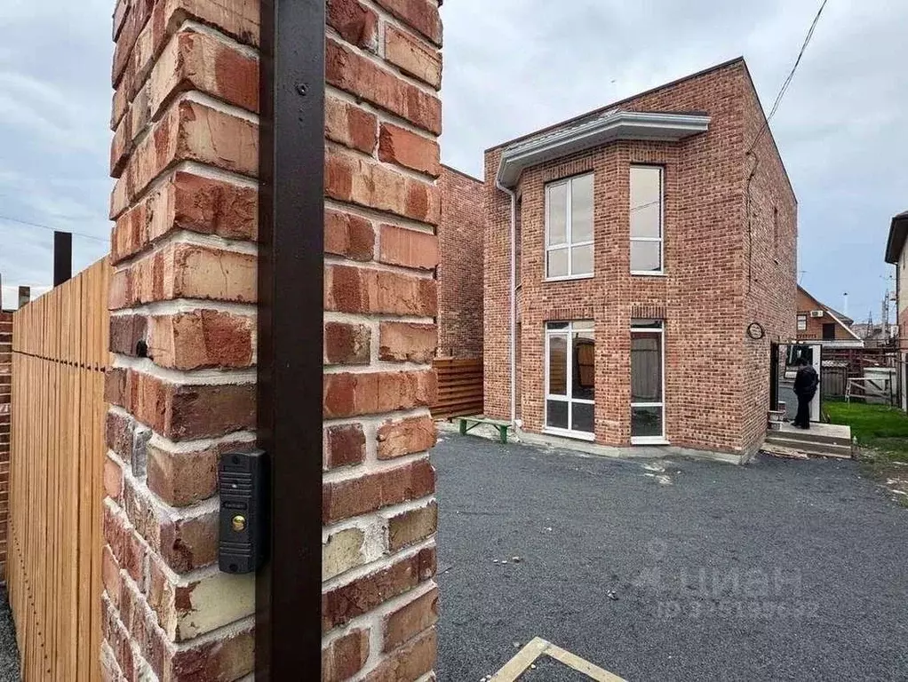 Дом в Ростовская область, Ростов-на-Дону пос. Чкаловский, пер. ... - Фото 1