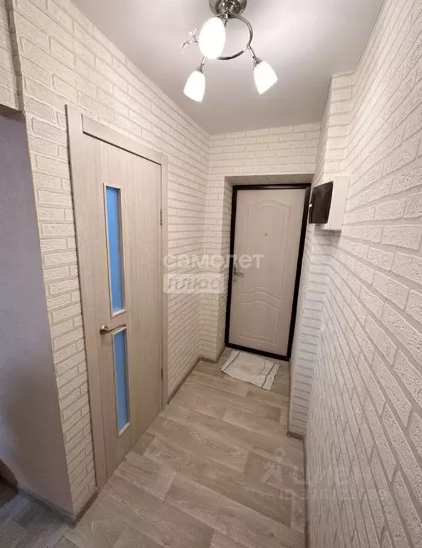 1-к кв. Саратовская область, Саратов ул. Имени В.М. Азина, 67 (30.7 м) - Фото 0