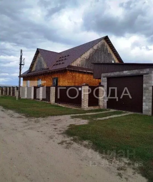 Дом в Алтайский край, Волчихинский район, Волчихинский сельсовет, с. ... - Фото 1