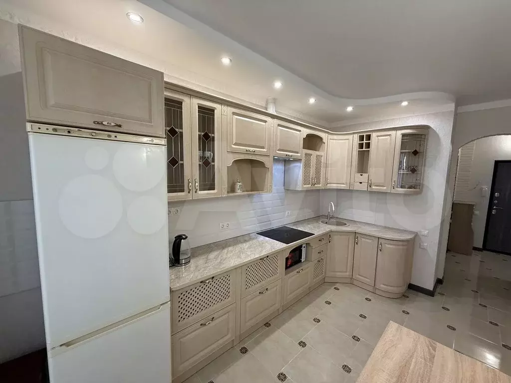 1-к. квартира, 40 м, 10/17 эт. - Фото 0