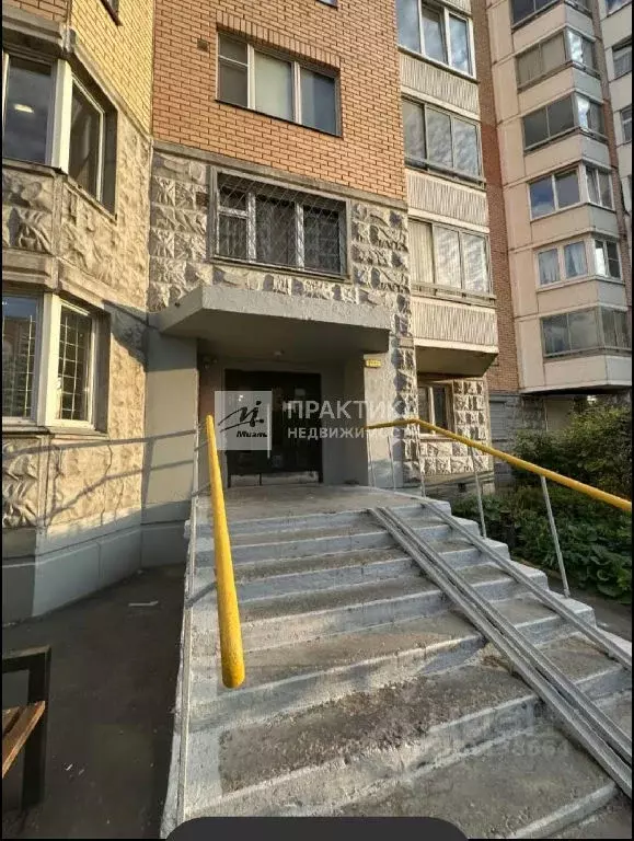 Продается 2-комнатная квартира - Фото 2