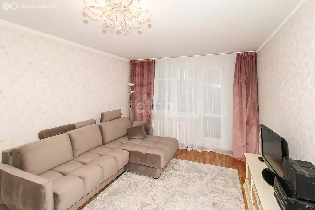 3-комнатная квартира: Тюмень, Уральская улица, 51 (85.5 м) - Фото 1