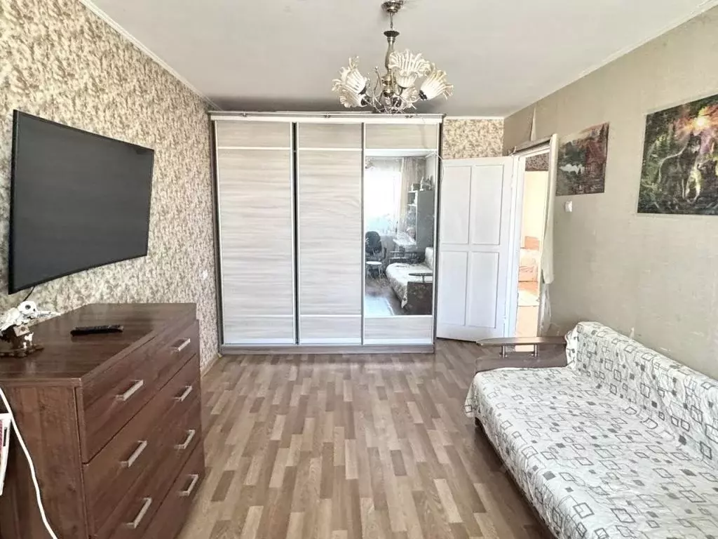 3-к кв. Челябинская область, Магнитогорск ул. Галиуллина, 5 (61.7 м) - Фото 0